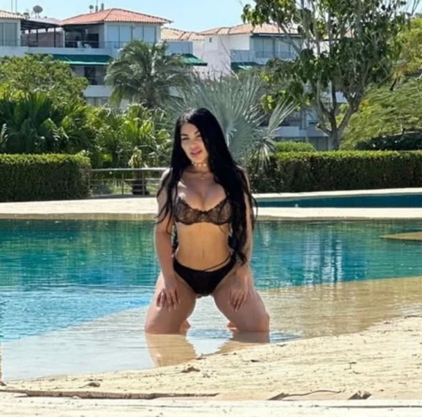 LUCIANA COLOMBIANA RECIÉN LLEGADA PARA RELAJARTE Y OFRECERTE EN LA MEJOR CO