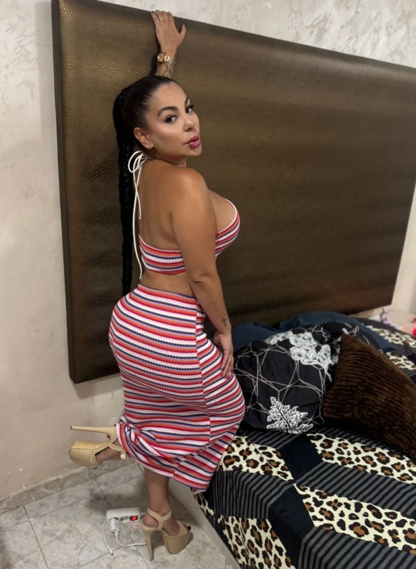 LUCIANA COLOMBIANA RECIÉN LLEGADA PARA RELAJARTE Y OFRECERTE EN LA MEJOR CO