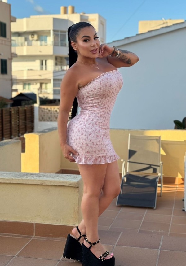 LUCIANA COLOMBIANA RECIÉN LLEGADA PARA RELAJARTE Y OFRECERTE EN LA MEJOR CO