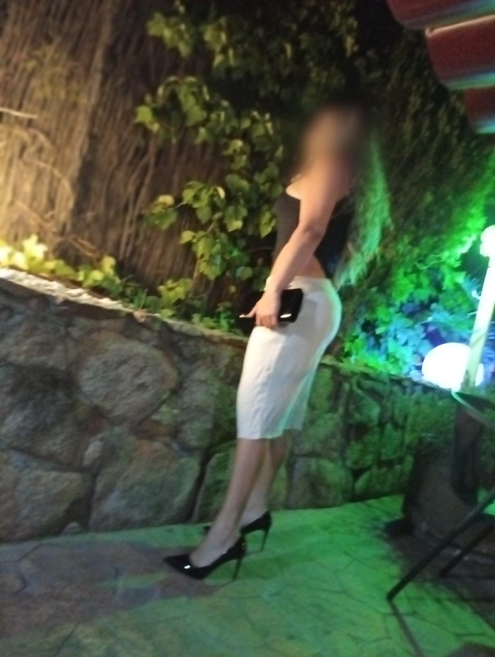 Antonella, colombiana espectacular en Collado Vill