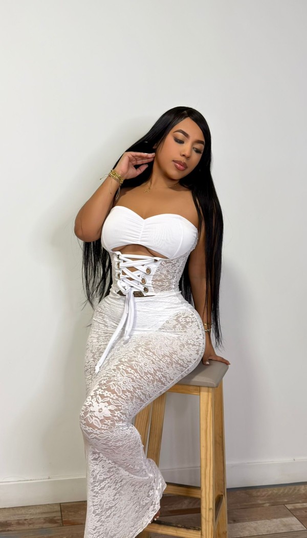 Colombiana hermosa, tatuada y cariñosa