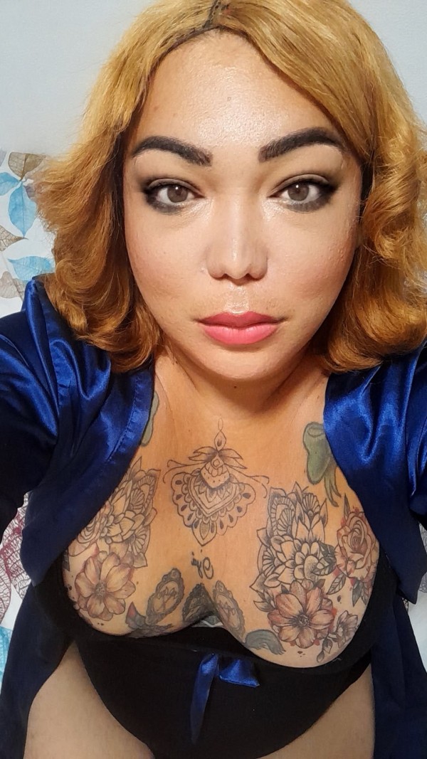 Aproveitem Camila Lopes super activa pouco dias en OURENSE.664689098