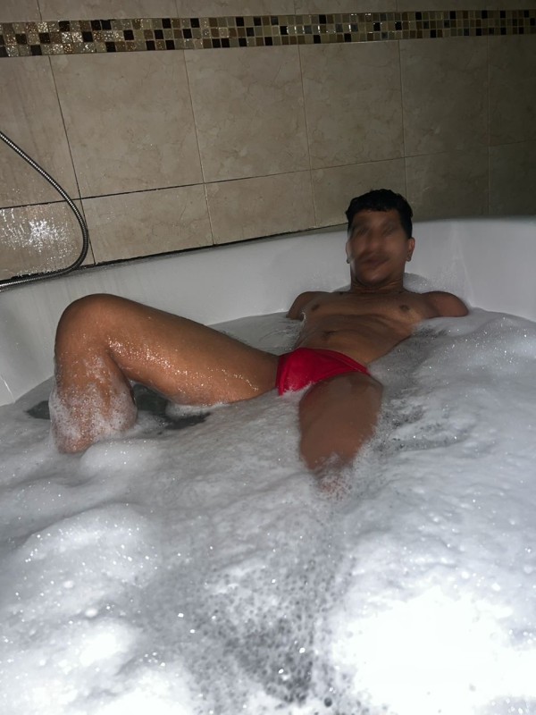 Latino cachondo