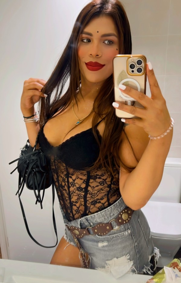 Disponible tu Bella trans Valentina Durán colombiana fiestera
