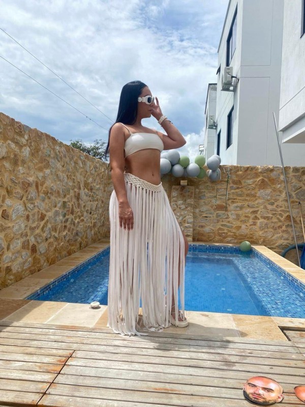 MILAN HERMOSA LATINA EN BUSCA DE DIVERSION