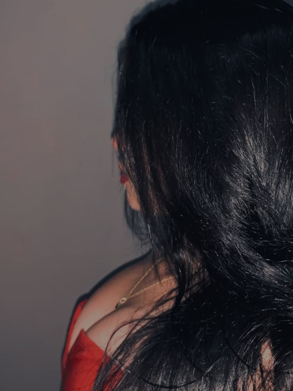 Divertida y traviesa