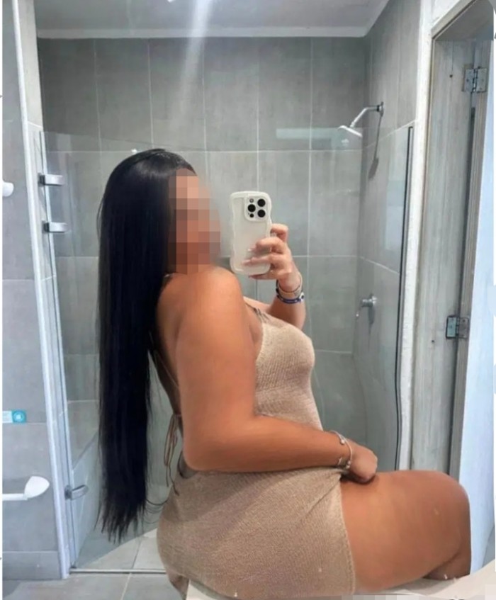 MORENA CACHONDA CAÑERA GRIEGO FIESTA FRANCÉS