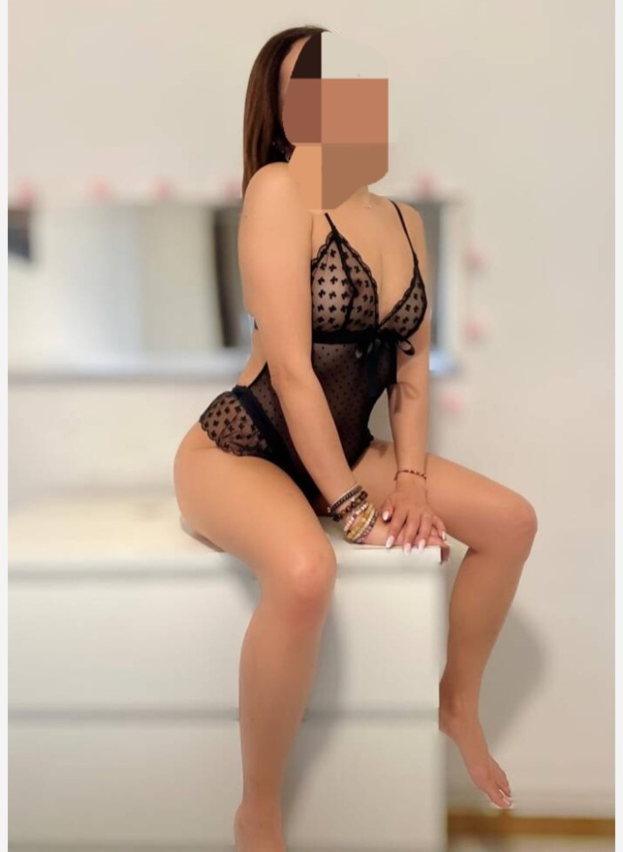 Latina guapa y muy cachonda. Puertollano