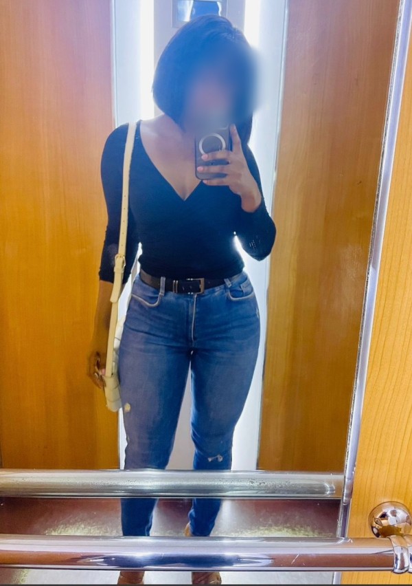 Vanesa escort negra culona fiestera y cachonda 24/7