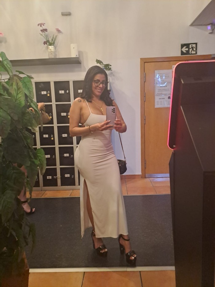 Chicas simpática con ganas de pasarlo bien