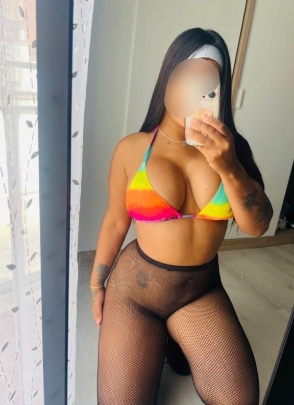 SAMANTHA 23 años, EXCITANTE y muy SENSUAL..