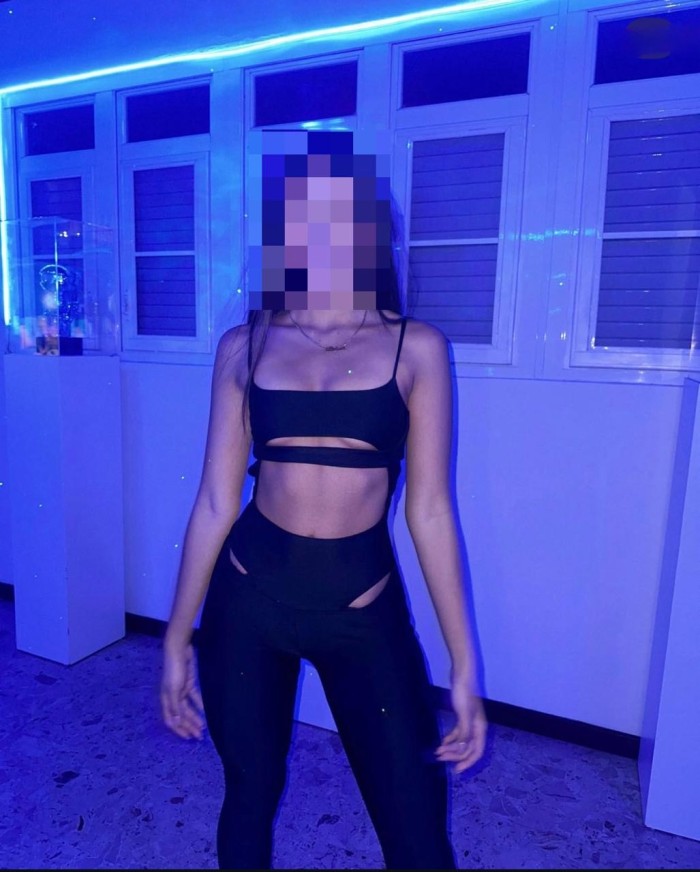 Colombiana muy cachonda y fiestera