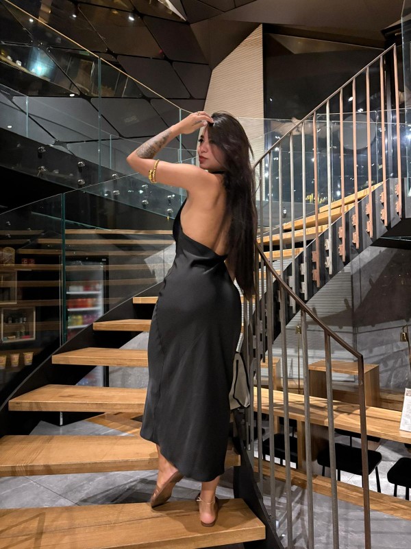 SALIDAS HA PISOS/HOTEL NO PARES LA FIESTA