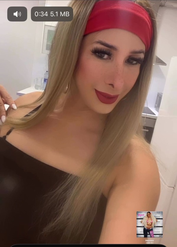 FIESTERA TRANS FEMENINA EXTROVERTIDA EDUCADA DE lUJO CON ESTUDIO PRIVADO