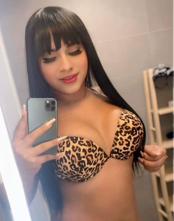 Trans de alto standing venezolana recien llegada