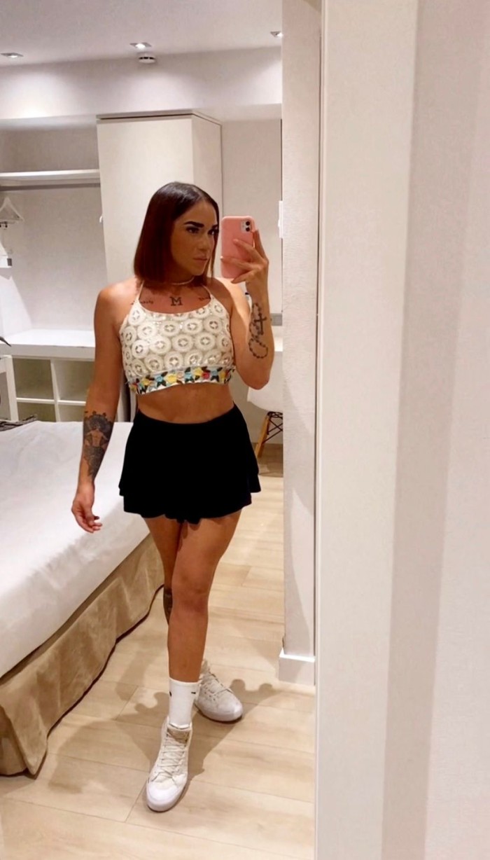 Hermanitas fiesteras y cañeras