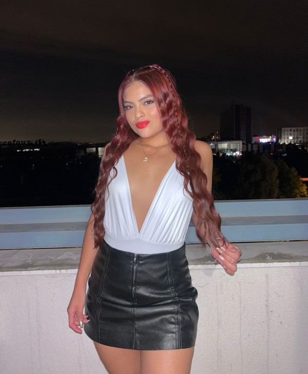 FRANCES CASTELLON,SEXY, GUARRA Y FIESTERA