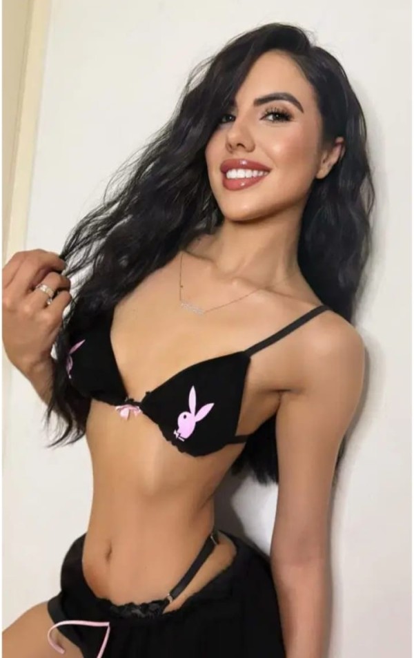 HUESCA NOVEDAD HERMOSA PARAGUAYA FIESTERA COMPLACIENTE