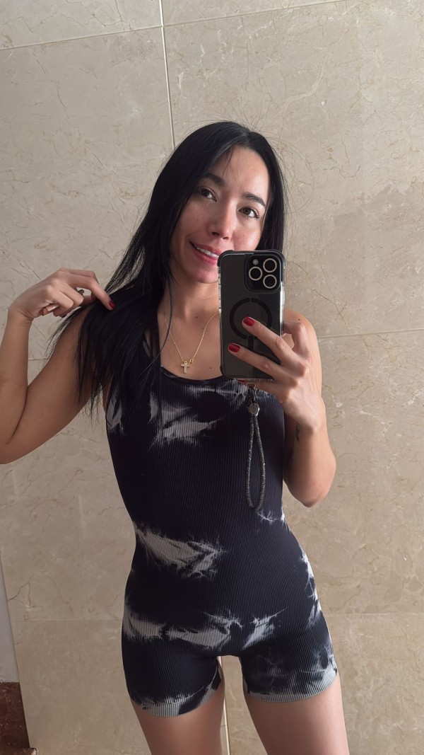 FLAQUITA CACHONDA Y MUY FIESTERA