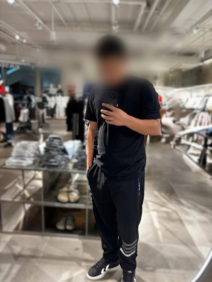 NOVEDAD — VALENTINO PARA HOMBRES Y MUJERES