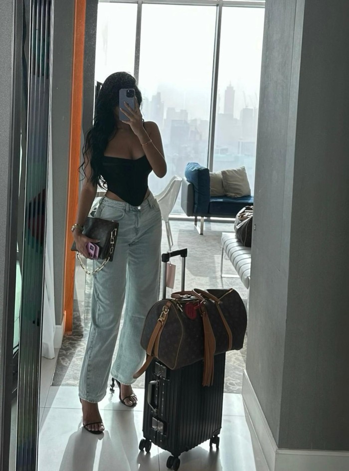 Novedad (salidas)  exótica amante de los buenos