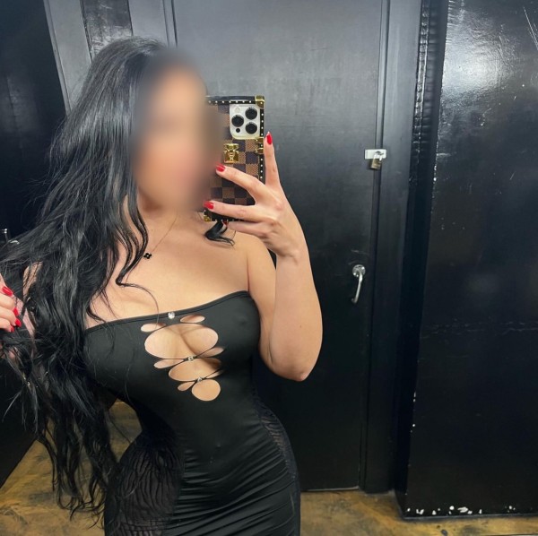 KARINA LUJO DE MUJER NOVEDAD !