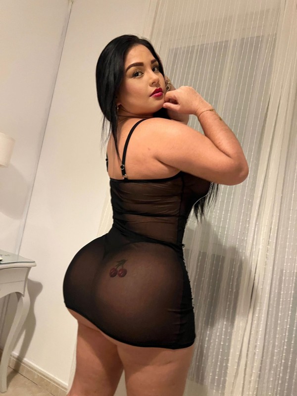 Exotica Colombiana Con Curvas De Infarto