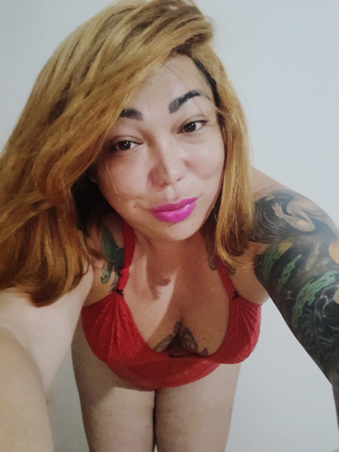 Aproveitem Camila Lopes super activa pouco dias en OURENSE.664689098