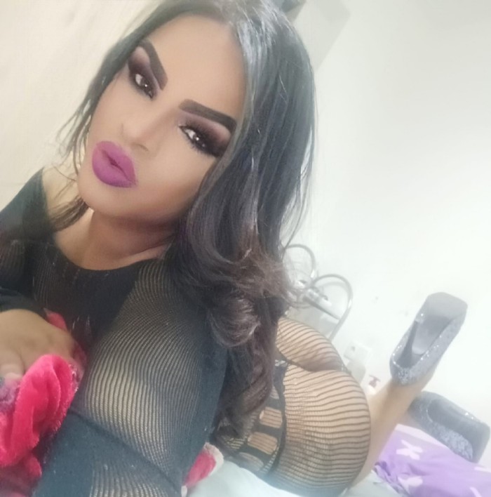 Trans fiestera pollona