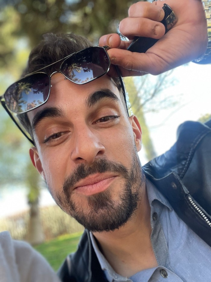 José activo español novedad por Alicante centro