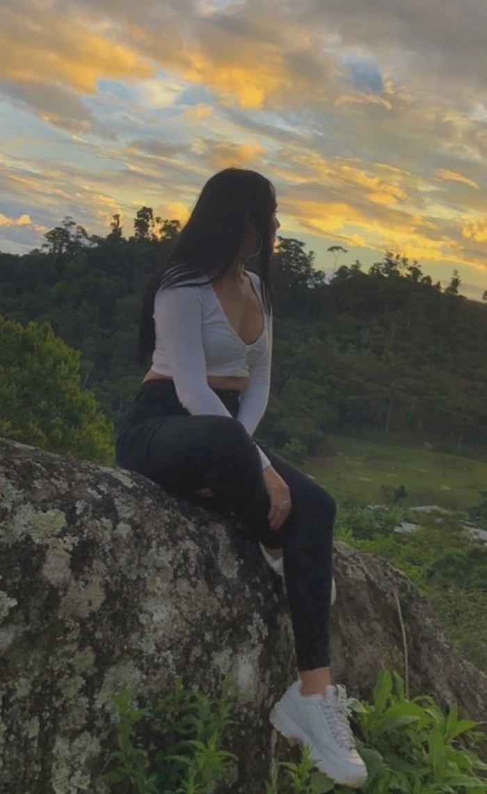 Soy Sandra  Elegancia, dulzura y deseo en una sola