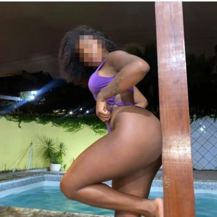 Colombiana cachonda muy implicada – Vecindario