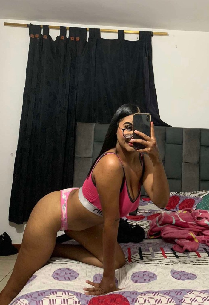 UNA ESCORT GOLOSA 3 HORAS X 270€ EN MI CASA