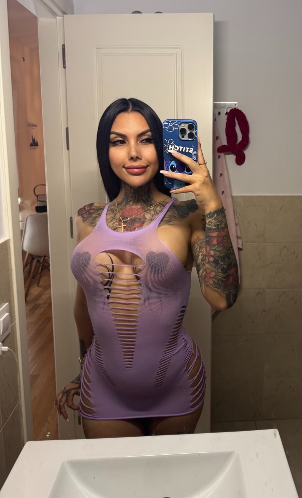 HERMOSA Y MUY FEMENINA TRANS COLOMBIANA