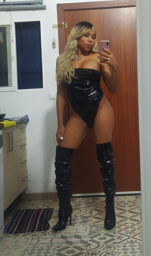 TRANS SIMPÁTICA DISPONIBLE EN MÁLAGA