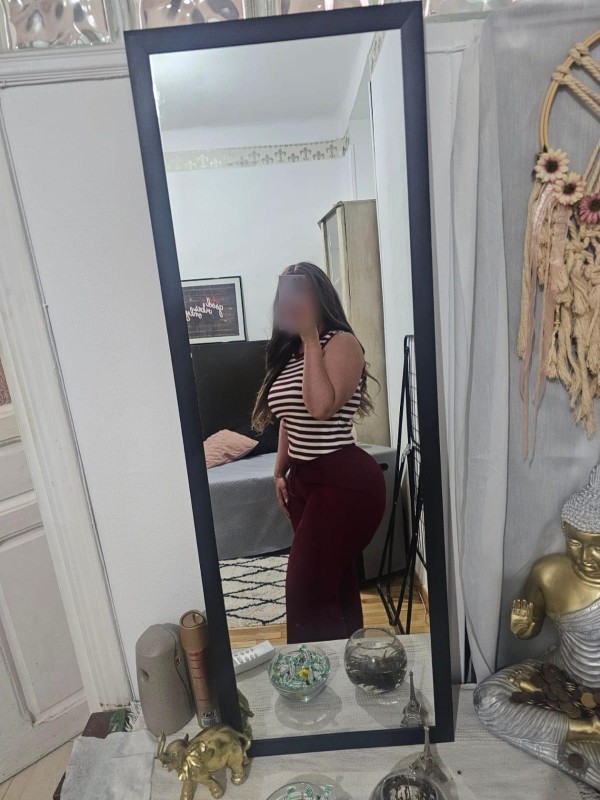 CLARA, CHICA AMATEUR ESPAÑOLA