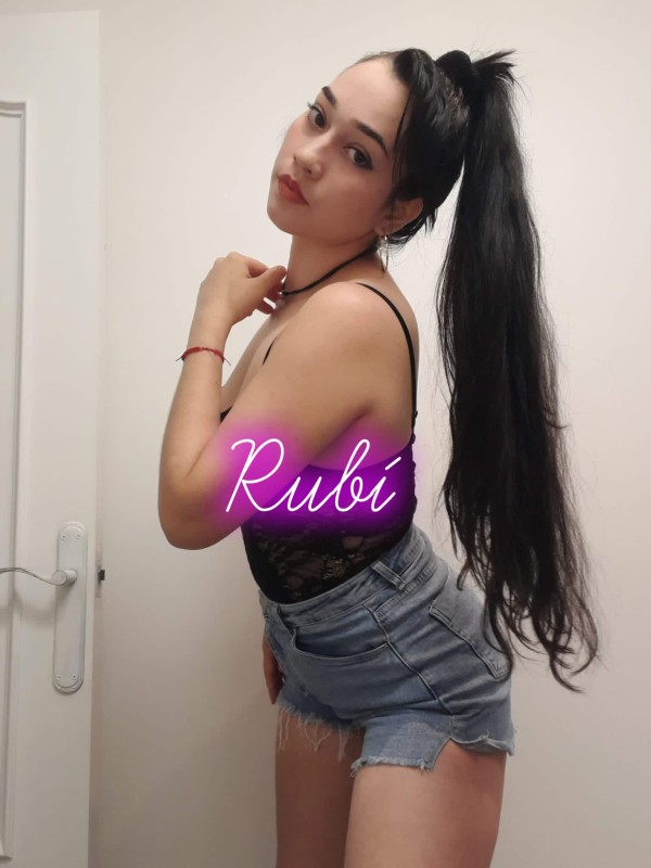 Rubí TARRAGONA , fotos reales
