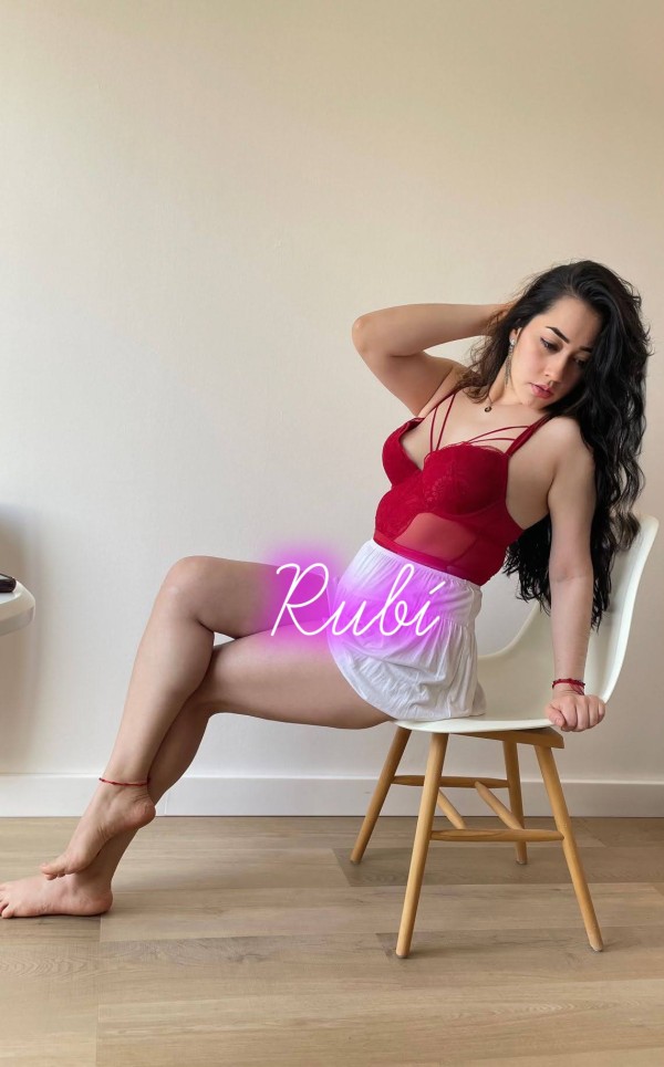 Rubí TARRAGONA , fotos reales