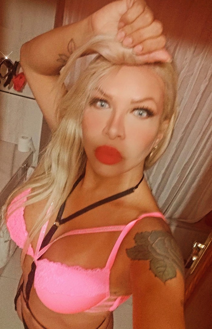 Cachonda con ganas de polla en Pozuelo de Alarcón