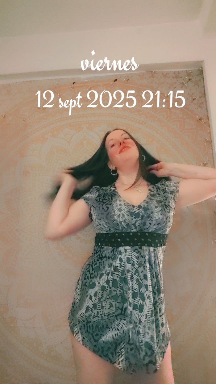 AVILÉS ESPAÑOLA AUTÉNTICA MILF DELÉITATE