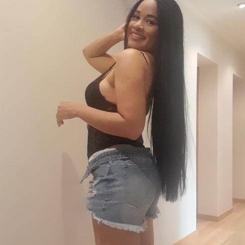 VEN A SABOREAR MI CHOCHO SALIVADITO Y CERRADITO