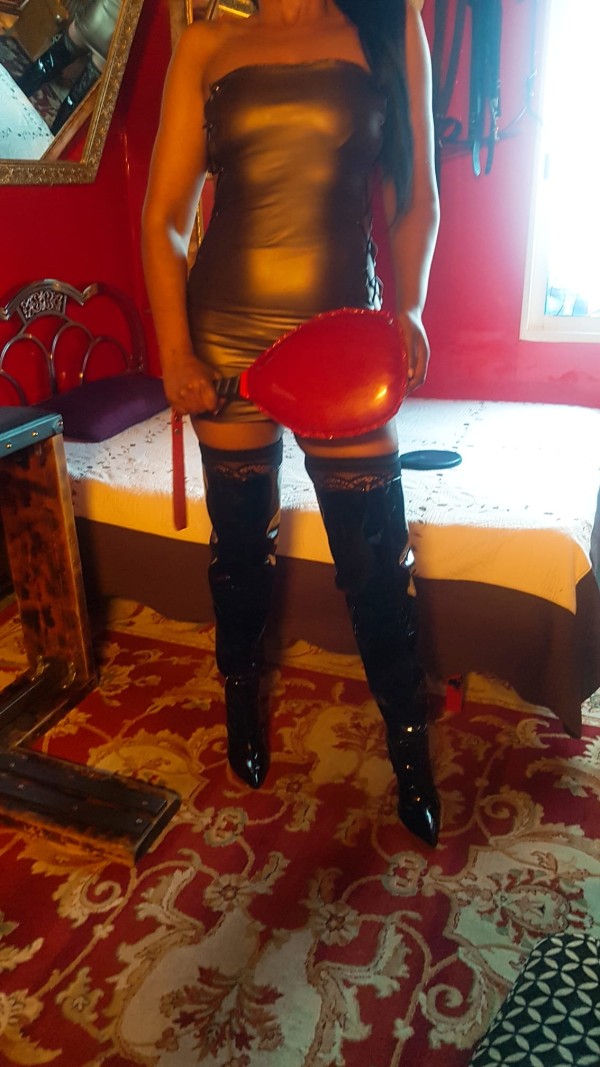 AMA ALTIVA ,PODEROSA,CRUEL, BDSM