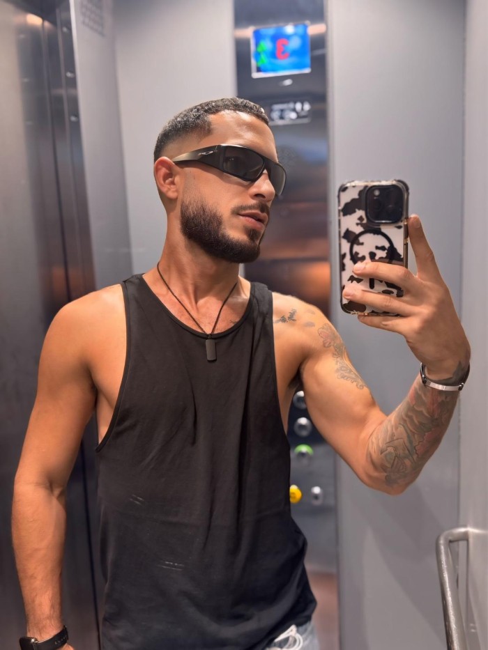 ESCORT VENEZOLANO DE LUJO ATLETICO Y FIBRADO