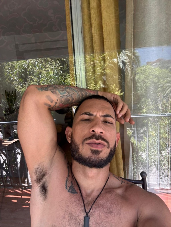 ESCORT VENEZOLANO DE LUJO ATLETICO Y FIBRADO