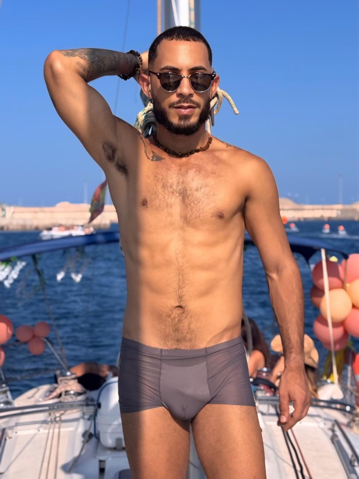 ESCORT VENEZOLANO DE LUJO ATLETICO Y FIBRADO