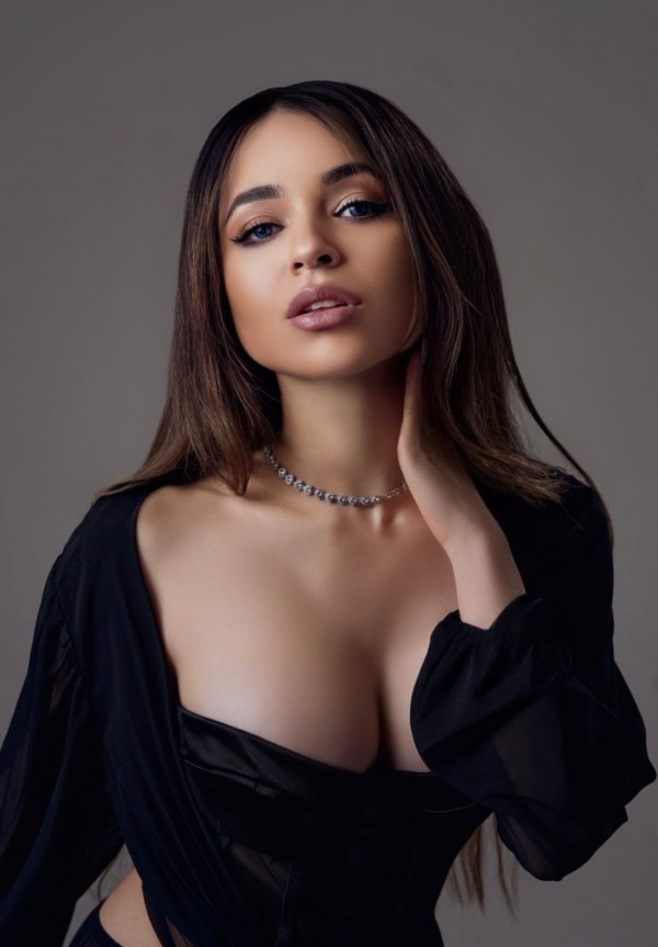 SALIDAS HA PISOS/HOTEL NO PARES LA FIESTA