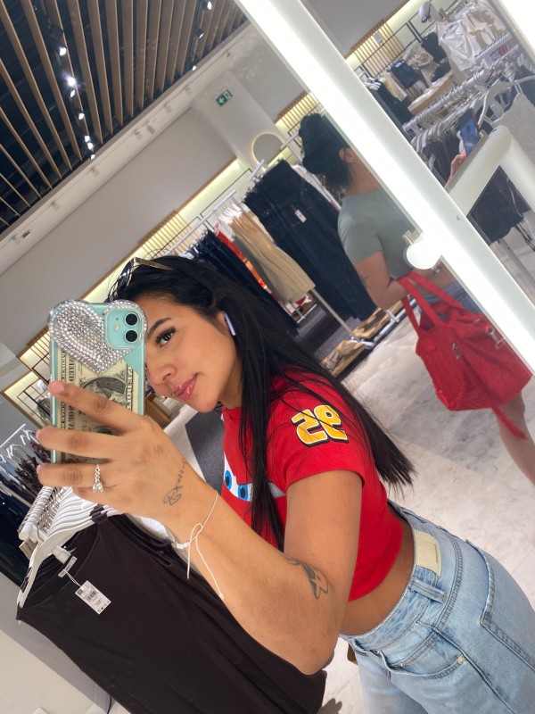 SALIDAS HA PISOS/HOTEL QUE SIGA LA FIESTA