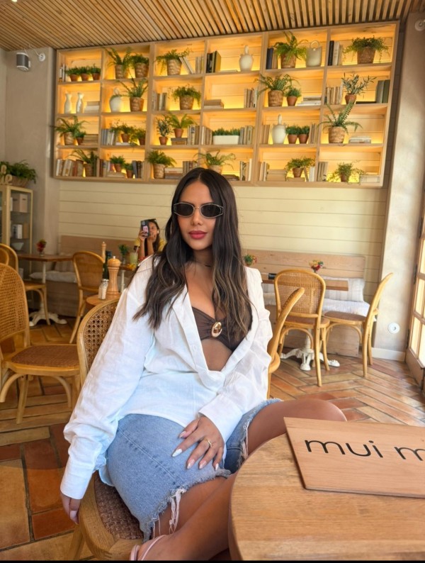 Hermosa venezolana fiestera súper morvosa