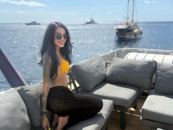 He llegado para complacerte hermosa y femenina