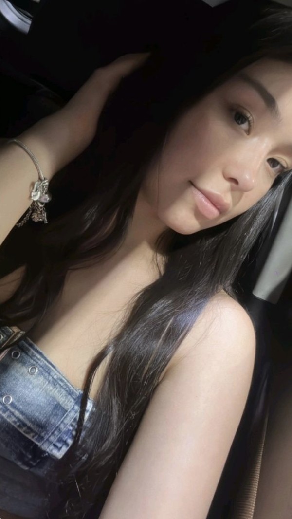 AMES, MILLADOIRO, BEA JOVENCITA RECIÉN LLEGADA, MUY CARIÑOSA.